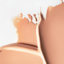 Charger l'image dans la galerie, Sérum teinté SuperNatural Radiance avec SPF 30