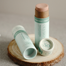 Charger l'image dans la galerie, Stick solaire teinté SPF50