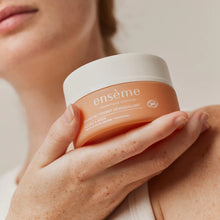 Charger l'image dans la galerie, Le baume nettoyant et démaquillant de la marque Ensème, vendu chez Les Procrastineuses à Tours