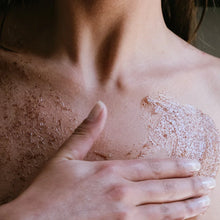 Charger l'image dans la galerie, Gommage Corps lissant AHA