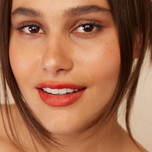 Charger l'image dans la galerie, Rouge à Lèvres 002 Rouge Crush