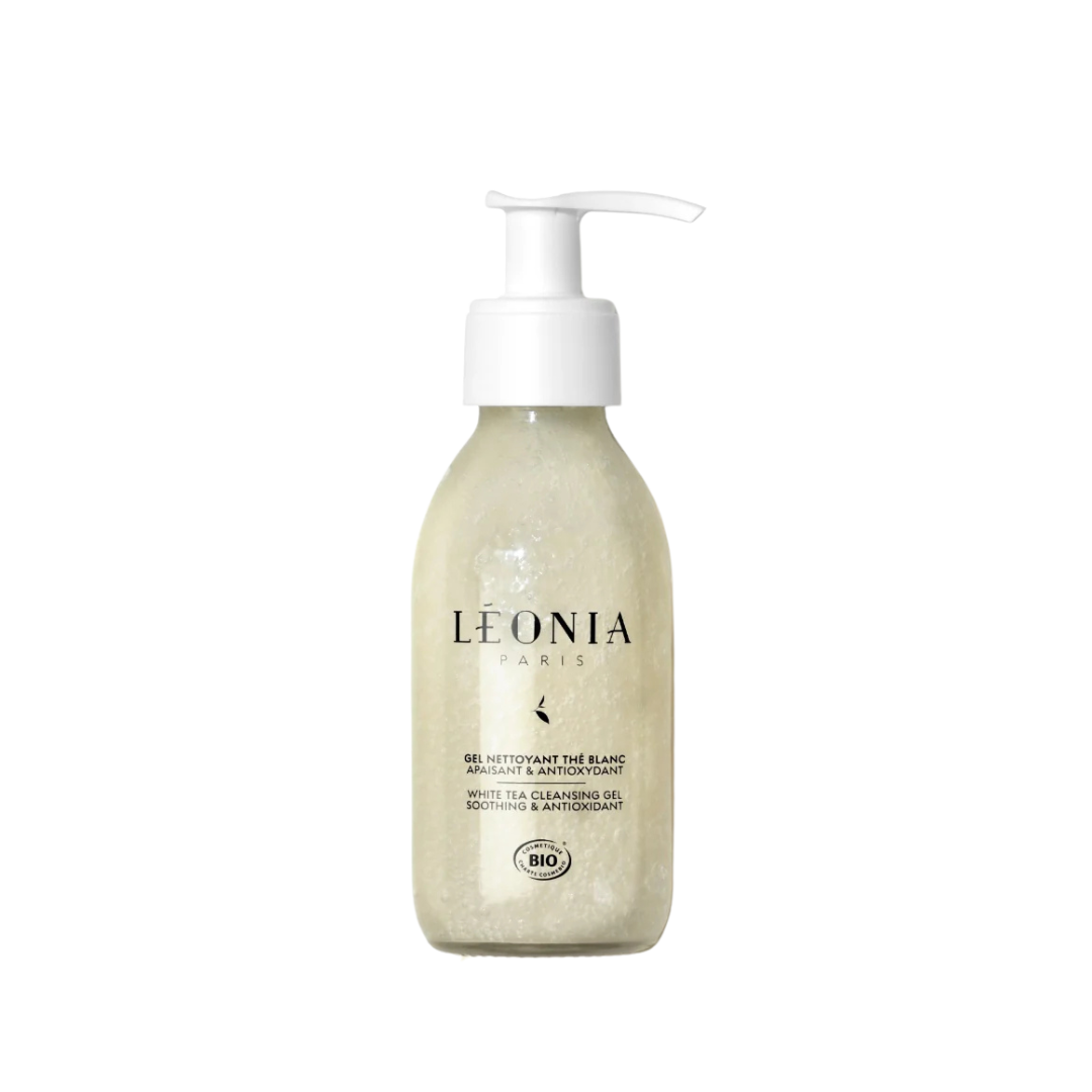 Le Gel nettoyant au thé blanc de la marque Léonia vendu chez Les Procrastineuses à Tours