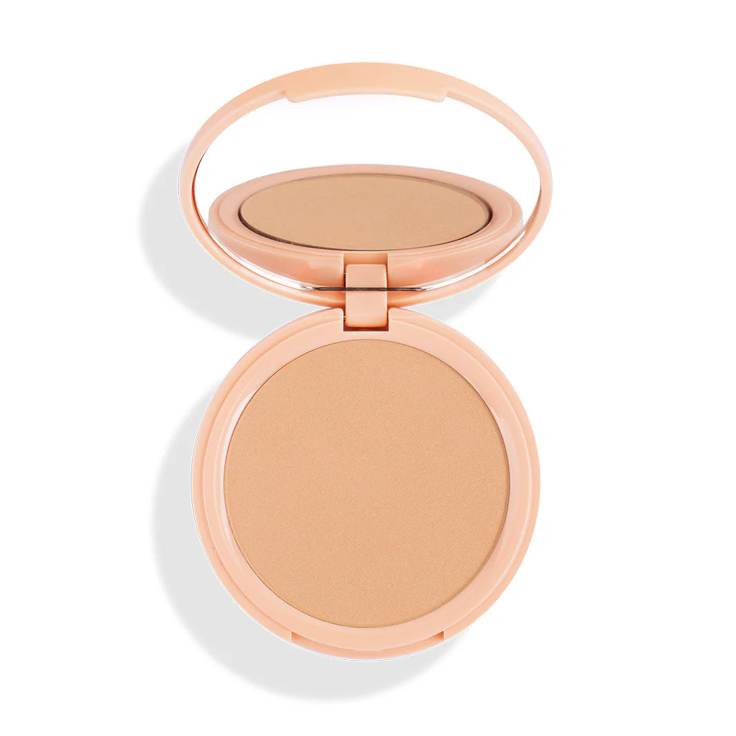 Poudre soin matifiante SPF15, couleur 01 sable clair, de la marque La Crique, vendu chez Les Procrastineuses à Tours