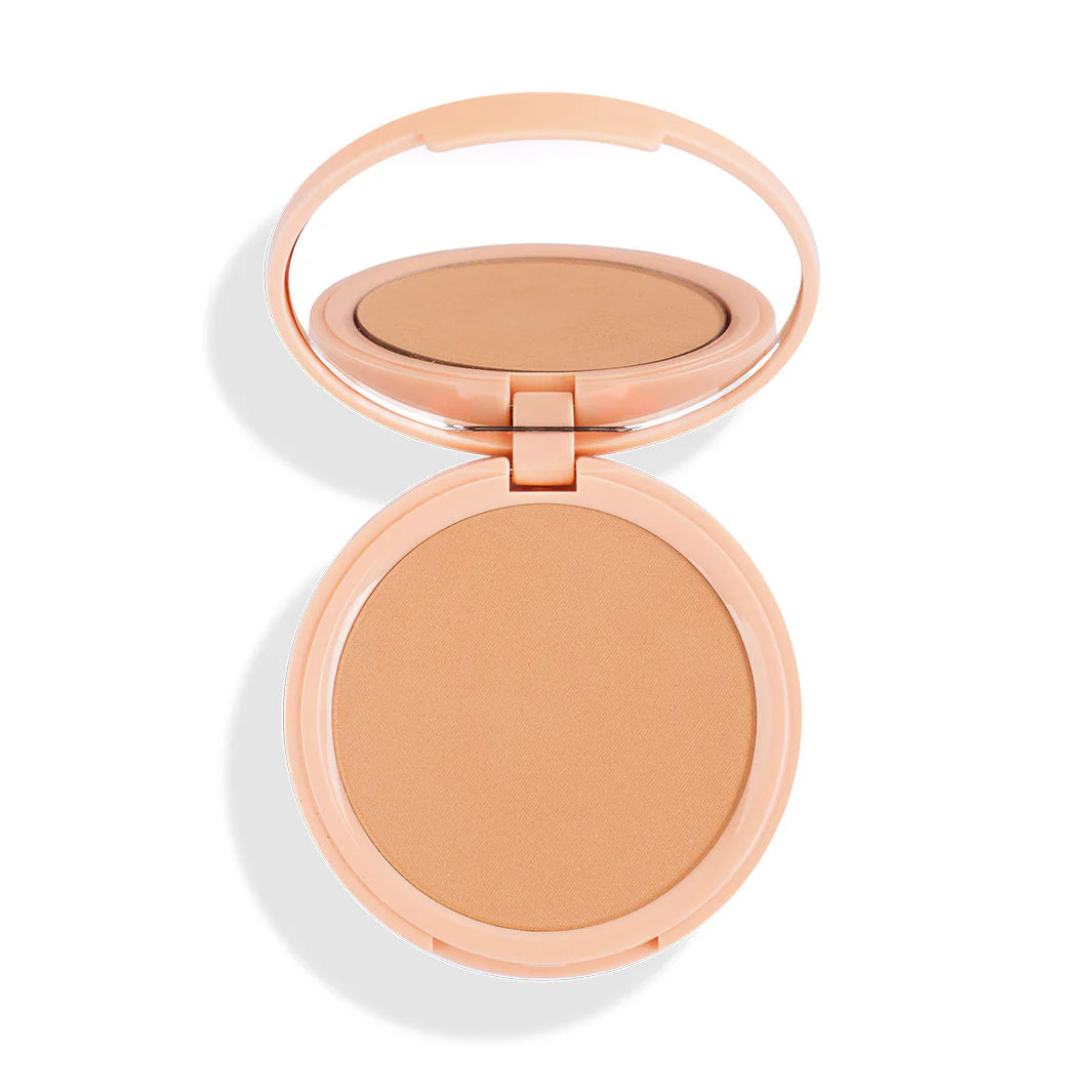Poudre soin matifiante SPF15, couleur 02 peau de pêche, de la marque La Crique, vendu chez Les Procrastineuses à Tours